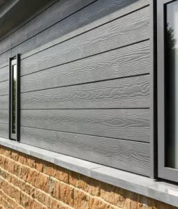 Купить фиброцементный сайдинг по низкой цене в ТД Кровельный Краснодар. Прямые поставки от российского производителя, быстрая доставка по Краснодару и надежное решение для отделки цоколя и фасада дома.