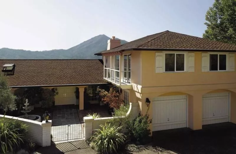 Гибкая черепица CertainTeed Presidental Shake aged bark купить в краснодаре