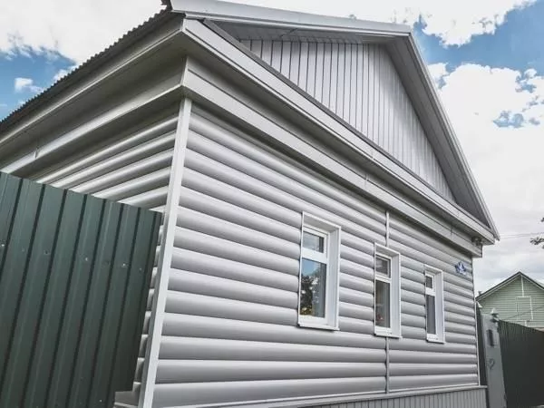 Металлический сайдинг Grand Line Блок-хаус Новый Print Elite Milky Wood 0,45 мм купить в краснодаре