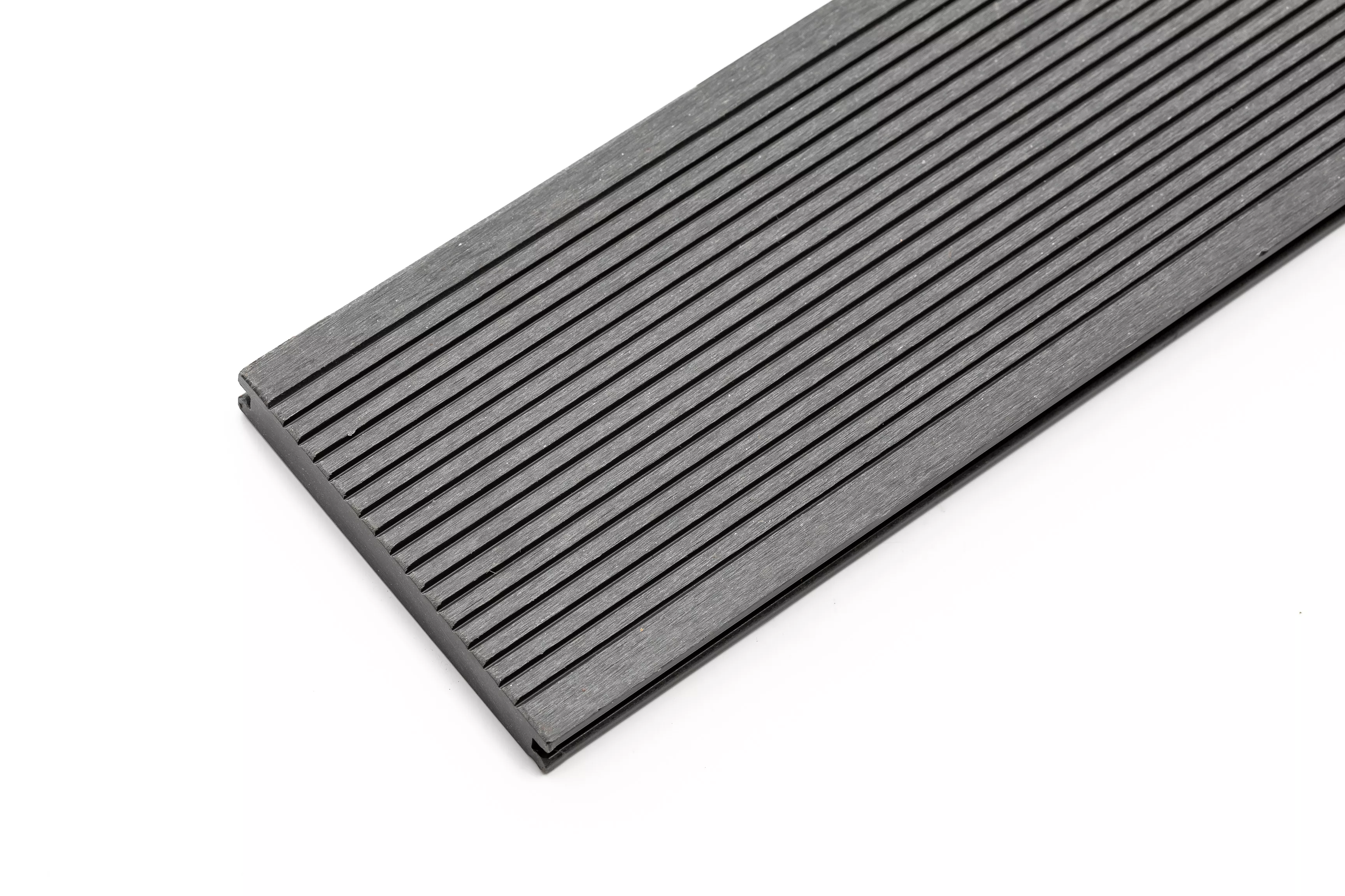 Доска террасная МПК полнотелая с пазом брашир с тиснением серый 150х18х3000мм Мастодек купить в краснодаре