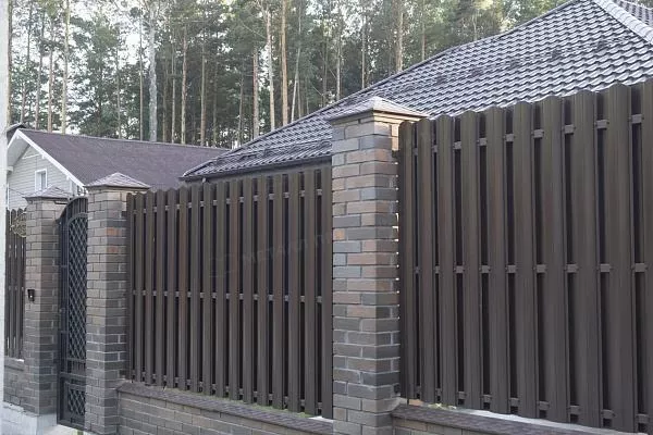 Штакетник металлический МЕТАЛЛ ПРОФИЛЬ ELLIPSE-O 19х126 (ПЭД-01-8017\8017-0.45) купить в краснодаре