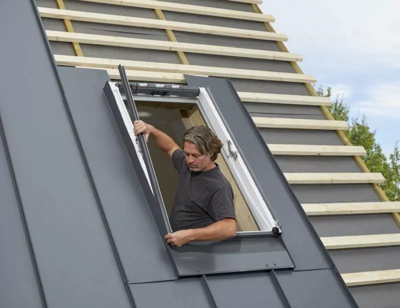 Оклад ROTO EDQ Rx WD 1x1 54х118 для одиночной установки фальцевой кровли купить в краснодаре