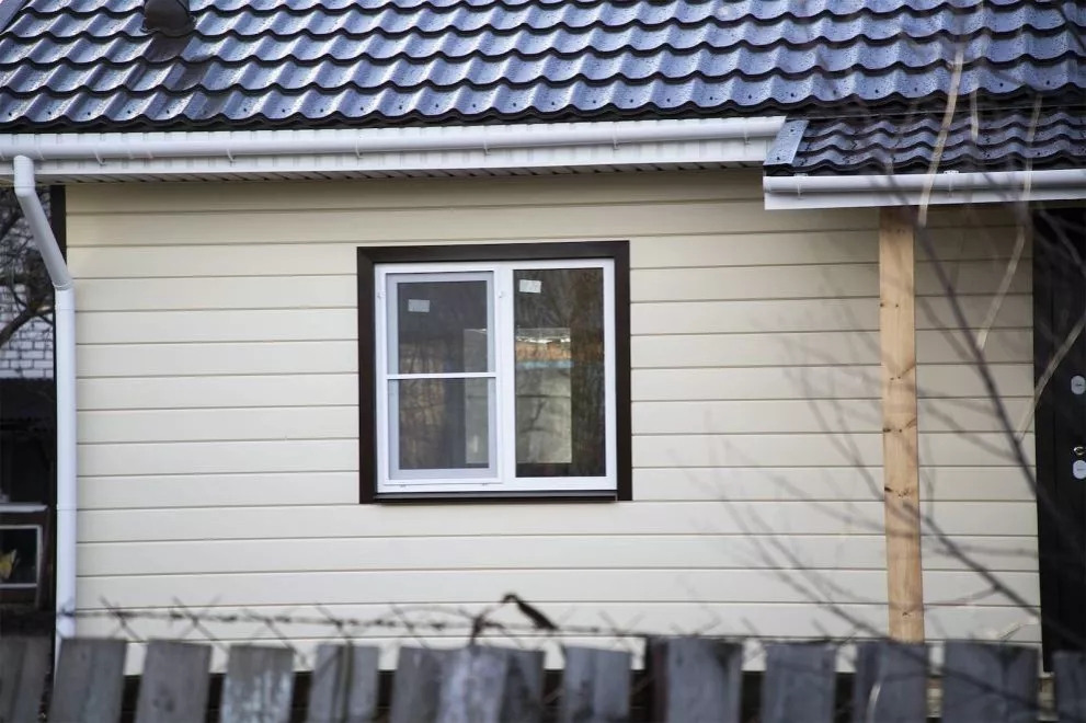 ЭкоБрус 0,345 0,45 PE с пленкой RAL 1015 светлая слоновая кость купить в краснодаре