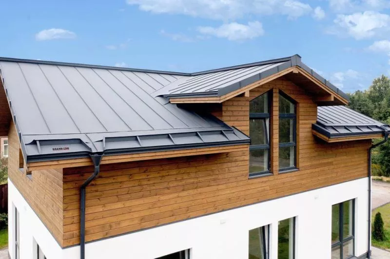 Фальц двойной стоячий Grand Line 0,5 Drap с пленкой на замках RAL 7024 мокрый асфальт купить в краснодаре