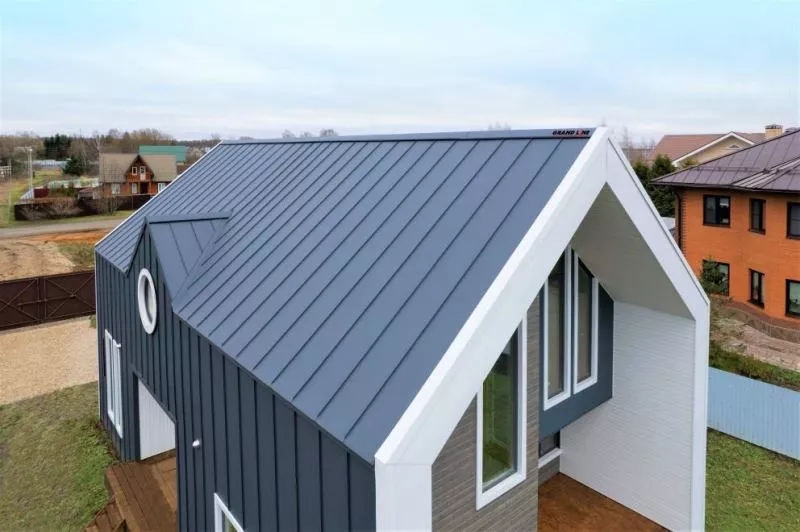 Фальц двойной стоячий Grand Line 0,5 PurLite Matt с пленкой на замках RAL 7024 мокрый асфальт купить в краснодаре