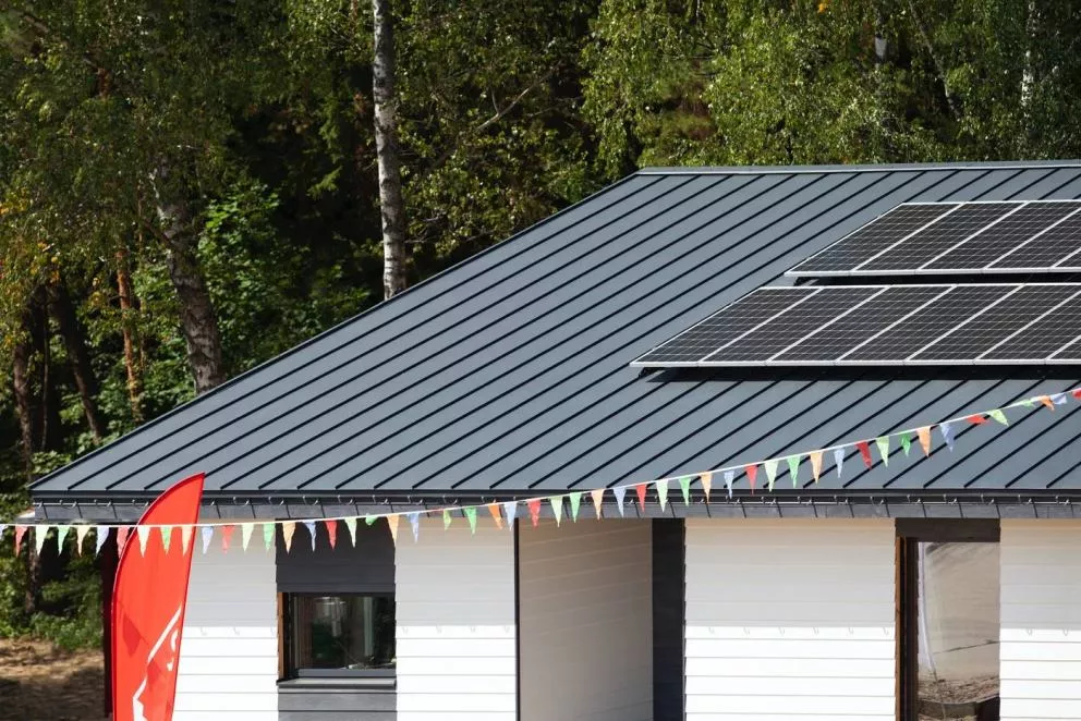 Фальц двойной стоячий Grand Line 0,5 Satin Matt с пленкой на замках RAL 7016 антрацитово-серый купить в краснодаре