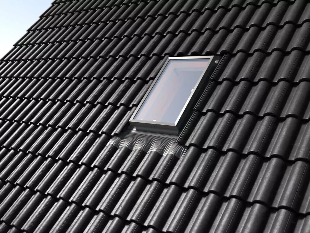 FE 4573 В400 Люк для холодной кровли с окладом Rooflite 45х73см купить в краснодаре