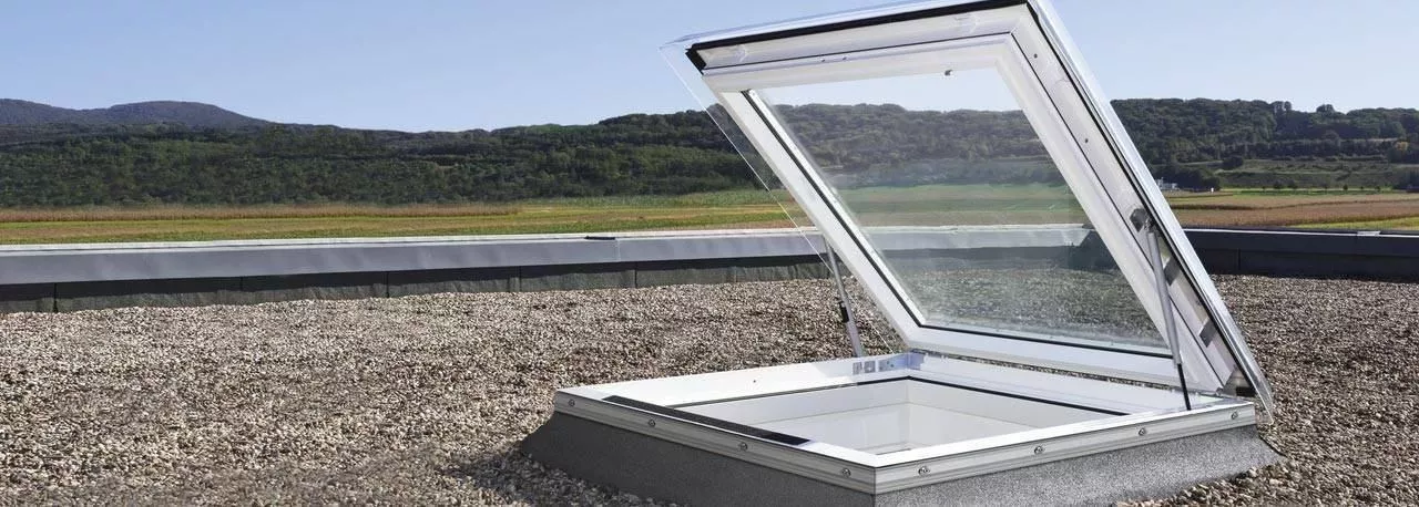 Зенитные фонари (Выход на крышу) VELUX CXP 0473Q 100*100 см купить в краснодаре