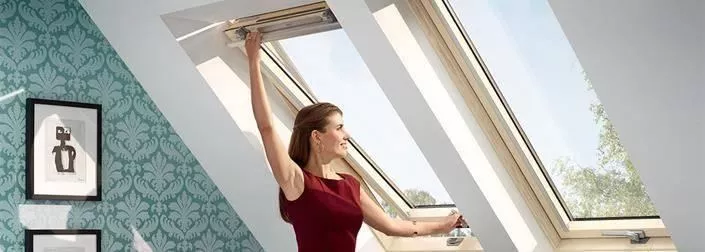 VELUX OPTIMA Комфорт GLR 3073BTIS (Две ручки) 66х118 см купить в краснодаре