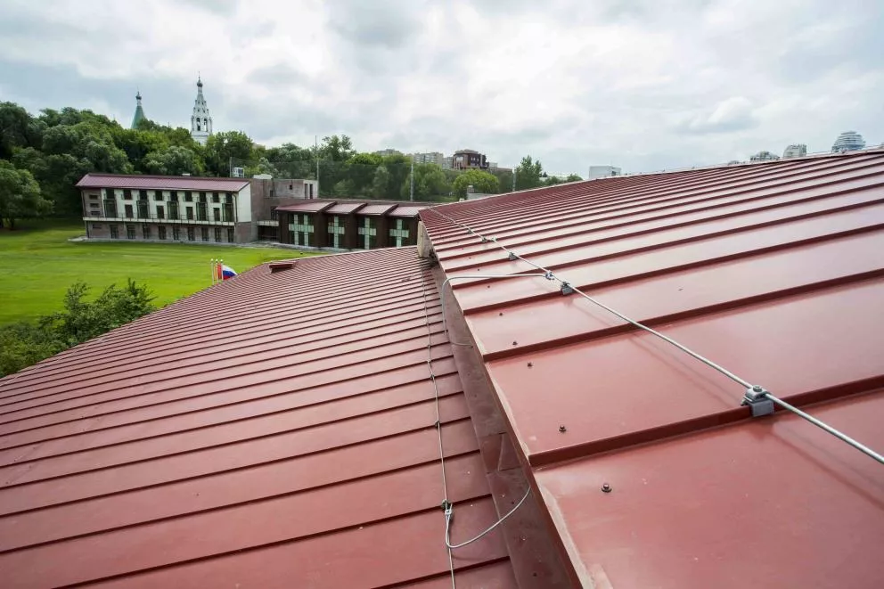 Кликфальц Grand Line 0,45 Drap ST с пленкой на замках RAL 3005 красное вино купить в краснодаре