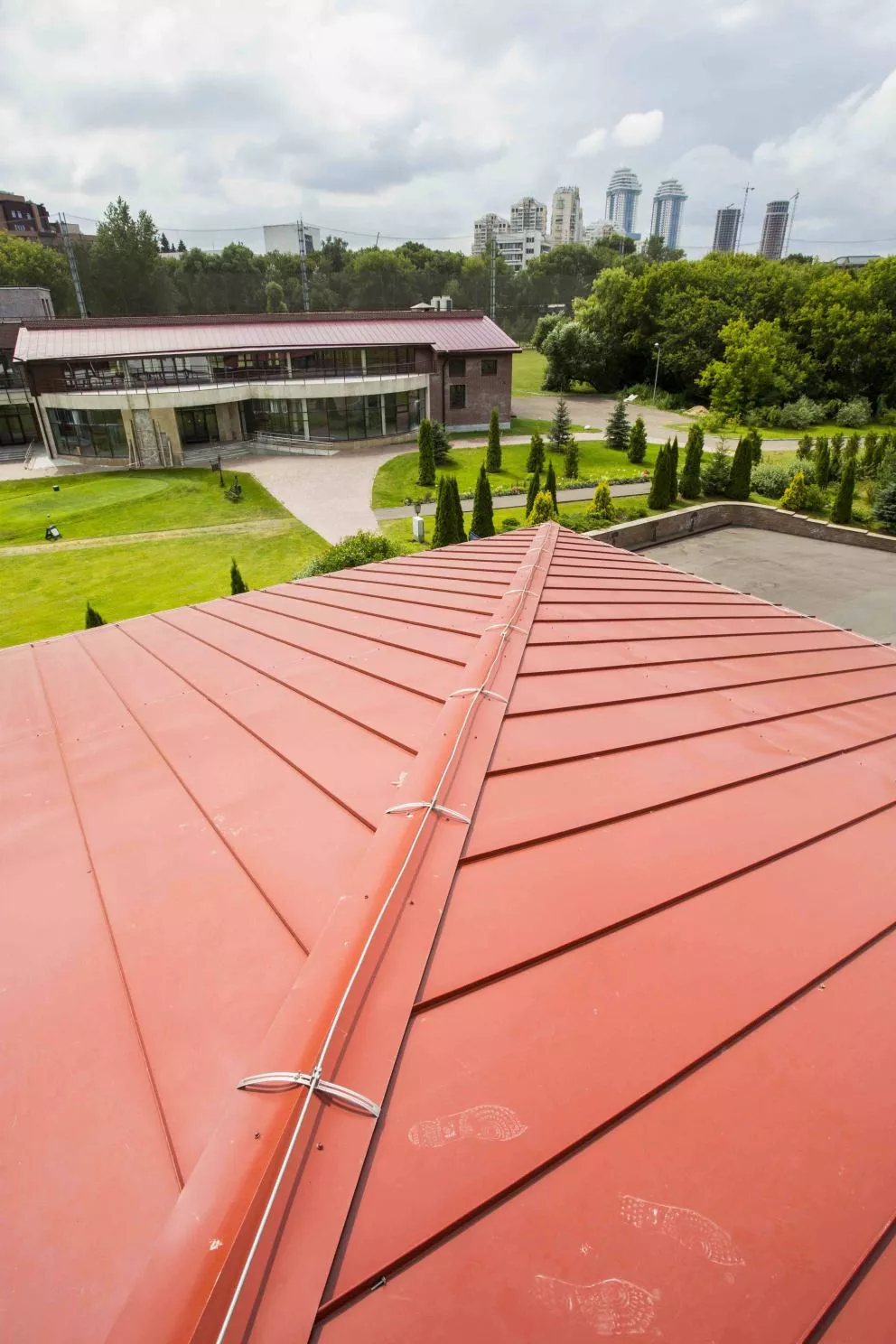 Кликфальц Grand Line 0,5 PurLite Matt с пленкой на замках RAL 3005 красное вино купить в краснодаре