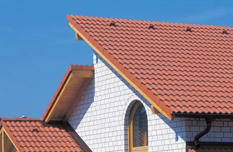 Цементно-песчаная минеральная черепица Braas Таунус красный купить в краснодаре