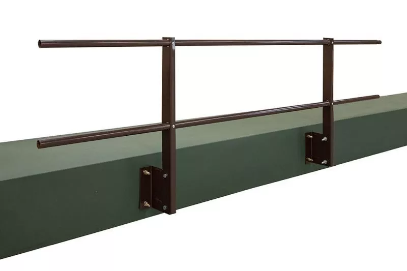 Ограждение кровельное для парапета с боковым креплением RAL 8017 (2,0х0,9м) купить в краснодаре