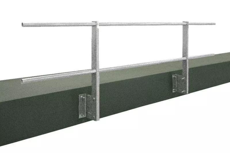 Ограждение кровельное для парапета с боковым креплением Zn (2,0х0,9) купить в краснодаре