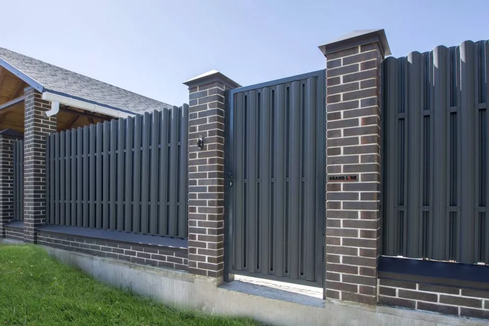 Штакетник Круглый фигурный 0,45 Drap RAL 7024 мокрый асфальт купить в краснодаре