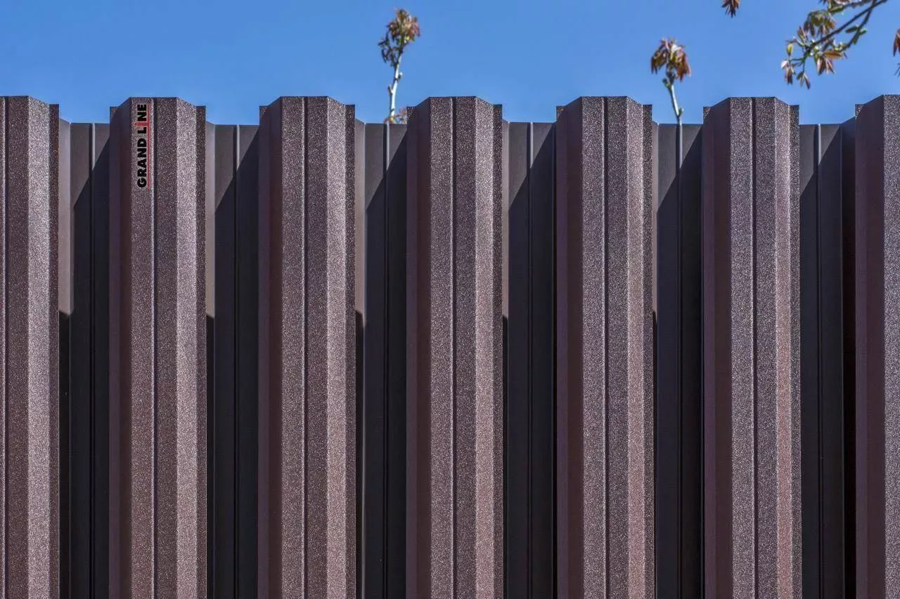 Штакетник П-образный В с прямым резом 0,5 Drap RAL 8017 шоколад купить в краснодаре