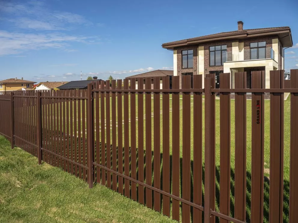 Штакетник Прямоугольный с прямым резом 0,45 Drap ST RAL 8017 шоколад купить в краснодаре