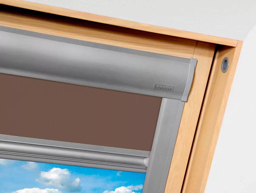 Штора ARF 55х98 256 (коричневый) Fakro купить в краснодаре