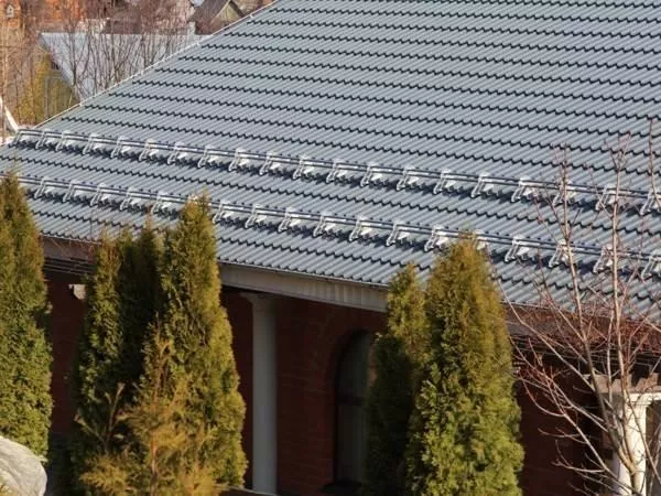 Снегозадержатель трубчатый Grand Line 3 м. RAL 9006 Бело-алюминиевый купить в краснодаре