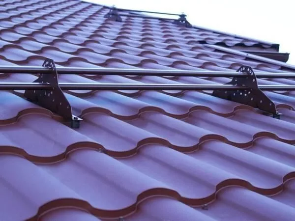 Снегозадержатель трубчатый Grand Line 3 м. RAL 3003 Рубиново-красный купить в краснодаре