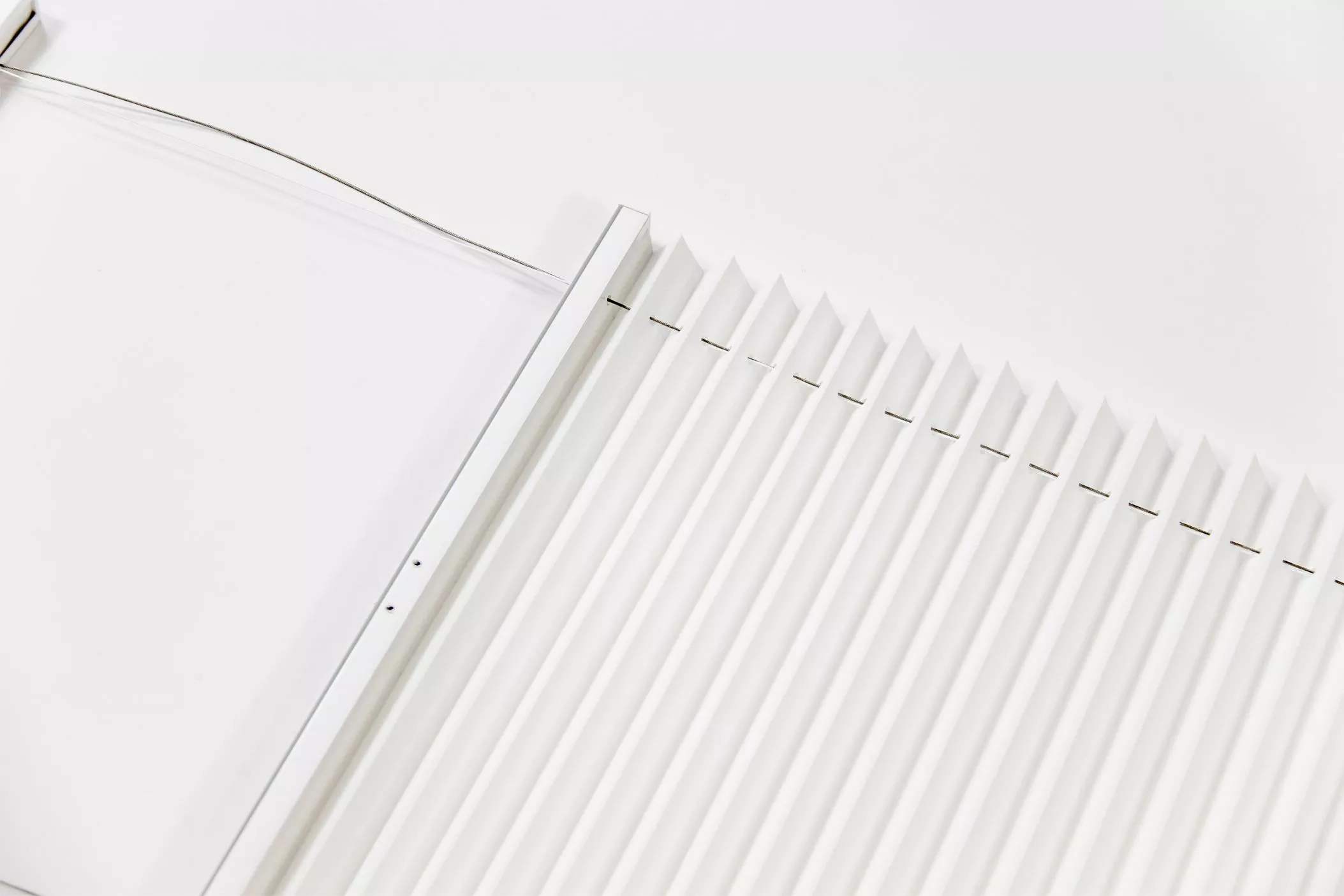 Универсальная плиссированная штора OPS 94х140см Fakro купить в краснодаре