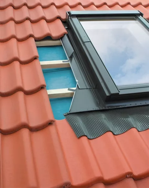 Утеплённый оклад Fakro (Факро) EHN-AT/G Thermo 78х255 см купить в краснодаре