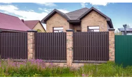 Штакетник Круглый фигурный 0,5 Satin Matt RR 32 темно-коричневый купить в краснодаре